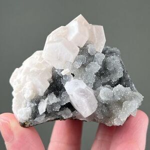 FLUORESCENT White Calcite on Druzy Quartz Matrix -Pink Fluorescence, Fujan China
